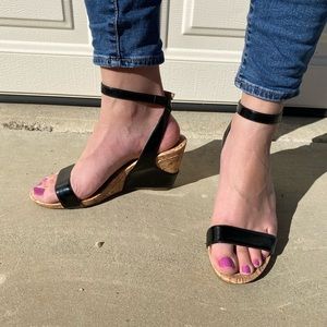 Bandolino Flexible Black Wedges Size 8